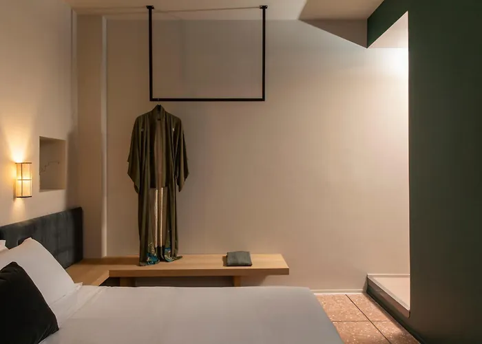 Atel Relais בית הארחה 4*